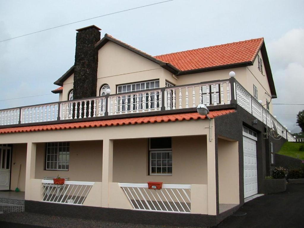 Hostel Moradia Familiar Novavista - T3 Madalena  Zewnętrze zdjęcie