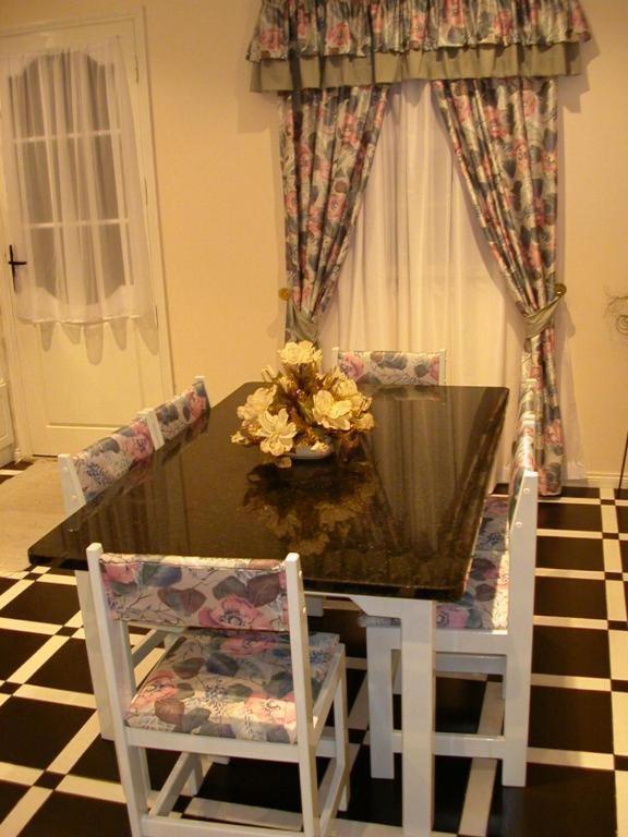 Hostel Moradia Familiar Novavista - T3 Madalena  Zewnętrze zdjęcie